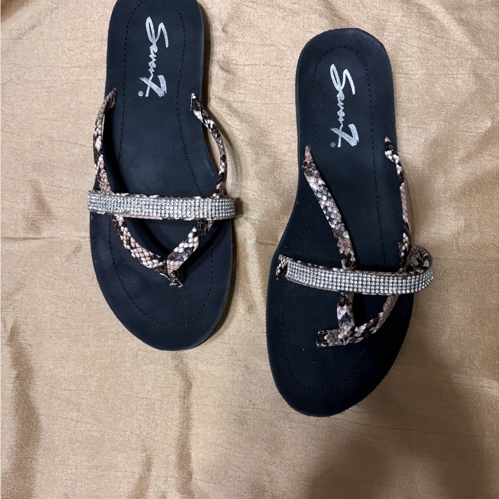 Women’s Size 10 Sandals Seven7 Bondi caramel Bejeweled Flip-Flop Gold Camo!